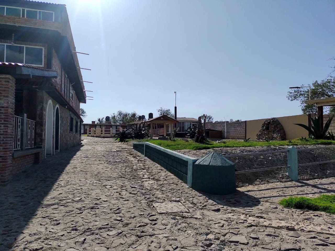 Vista del lago interior de Finca Zayas en Nanacamilpa Tlaxcala